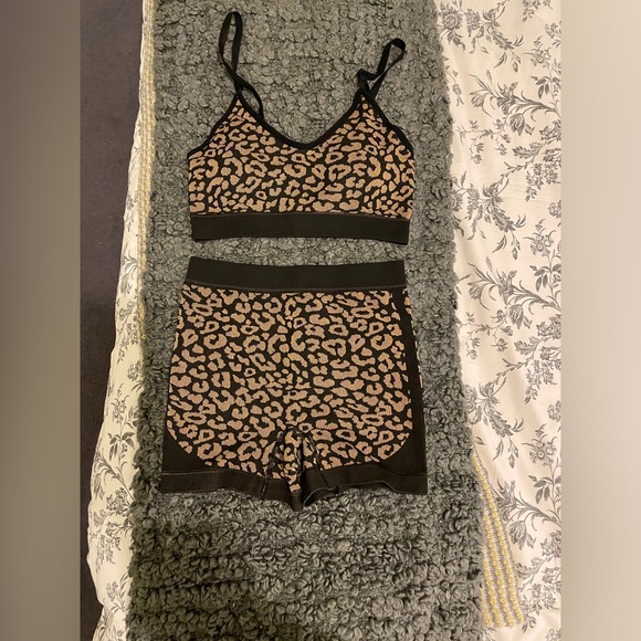 NEW!!!! Cute 2 pc Leopard Print Lingerie Set - Picture 3 of 5
